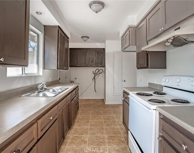 41517 Marine Drive - Photo Thumbnail 7