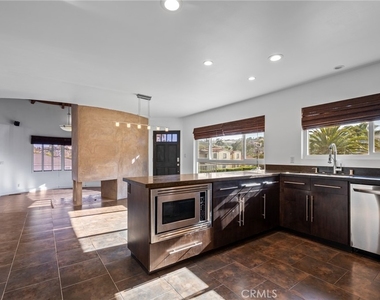 1380 W 9th - Photo Thumbnail 16