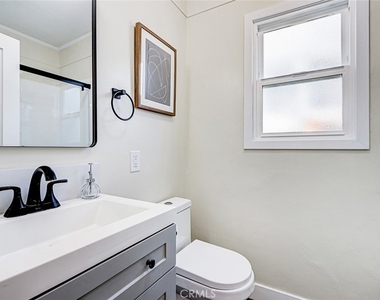 216 Monterey - Photo Thumbnail 29
