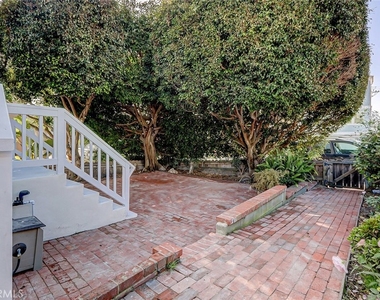 216 Monterey - Photo Thumbnail 39