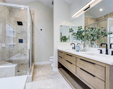 216 Monterey - Photo Thumbnail 23