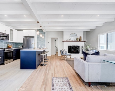216 Monterey - Photo Thumbnail 14