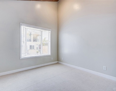 216 Monterey - Photo Thumbnail 26