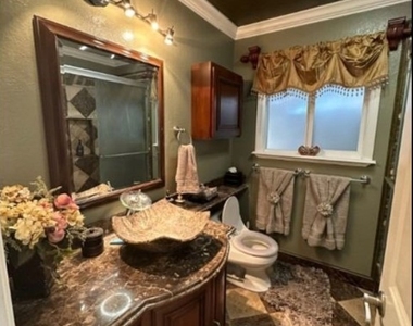 48 Jeanette Way - Photo Thumbnail 5