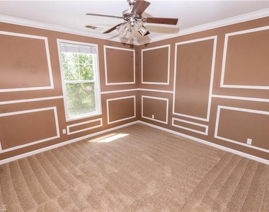 118 Montage Drive - Photo Thumbnail 16