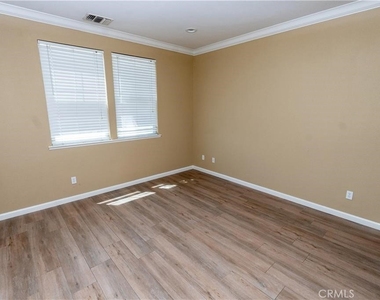 118 Montage Drive - Photo Thumbnail 17