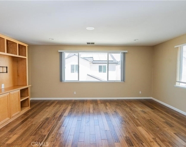 118 Montage Drive - Photo Thumbnail 7