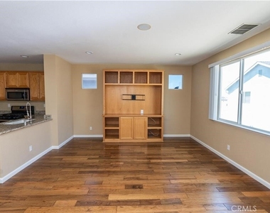 118 Montage Drive - Photo Thumbnail 6