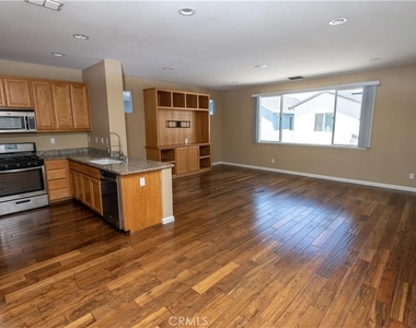 118 Montage Drive - Photo Thumbnail 3