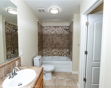 118 Montage Drive - Photo Thumbnail 8