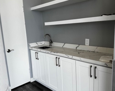 6117 E Seaside - Photo Thumbnail 7
