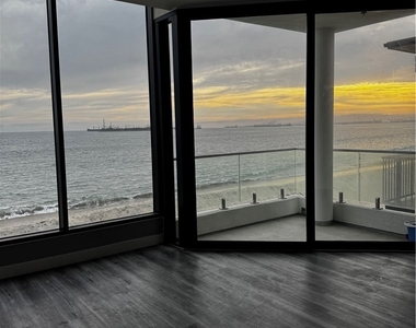 6117 E Seaside - Photo Thumbnail 4