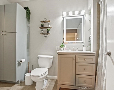 488 E Ocean Boulevard - Photo Thumbnail 10