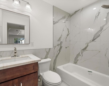 624 Silver Lake Boulevard - Photo Thumbnail 13
