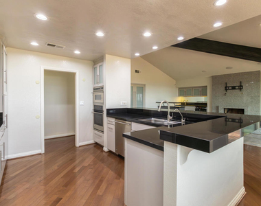 1212 Arno Drive - Photo Thumbnail 12