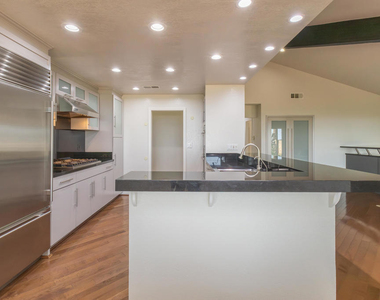 1212 Arno Drive - Photo Thumbnail 13