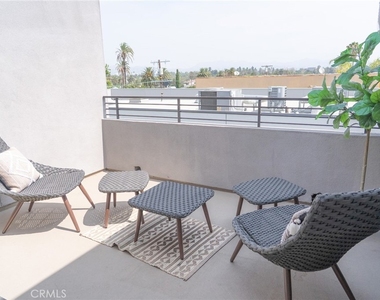 1187 Crenshaw Boulevard - Photo Thumbnail 20