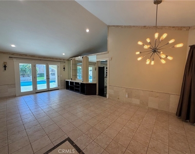 11296 Heathcliff - Photo Thumbnail 15