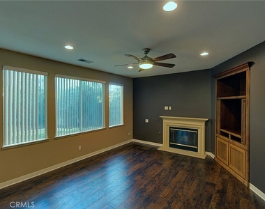 4520 Garden City Lane - Photo Thumbnail 5