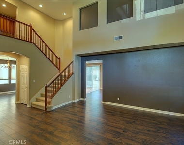 4520 Garden City Lane - Photo Thumbnail 3
