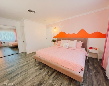 1331 S Sunrise Way - Photo Thumbnail 20