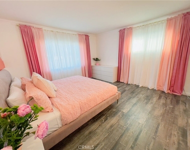 1331 S Sunrise Way - Photo Thumbnail 21