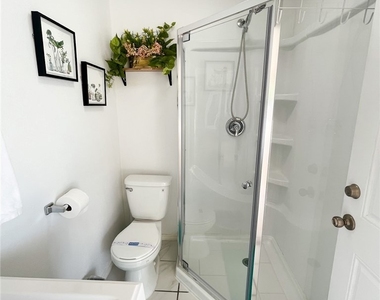 1331 S Sunrise Way - Photo Thumbnail 25