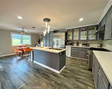 1331 S Sunrise Way - Photo Thumbnail 10