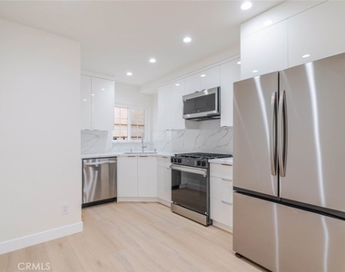 323 N Louise - Photo Thumbnail 5