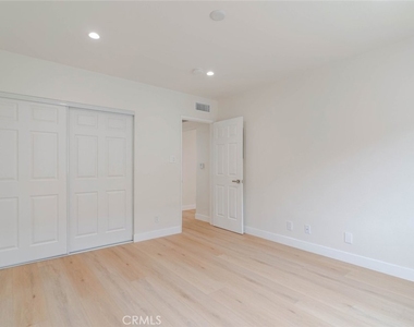 323 N Louise - Photo Thumbnail 12