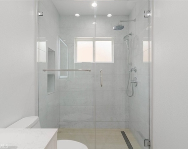 323 N Louise - Photo Thumbnail 15