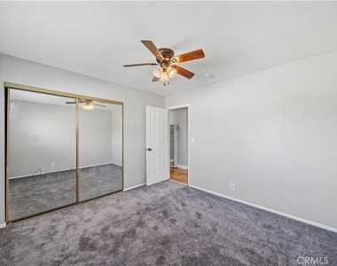 1308 E Oaks Street - Photo Thumbnail 14
