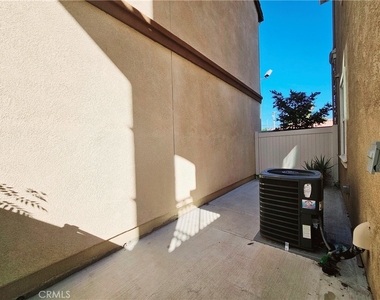 2892 Cedar Lane - Photo Thumbnail 19
