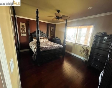 4480 Discovery Pt - Photo Thumbnail 2