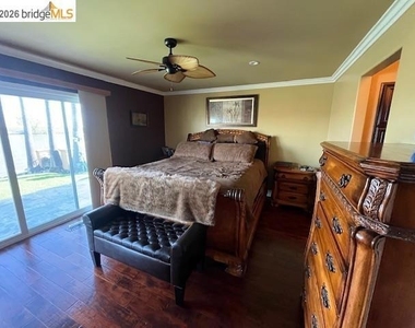 4480 Discovery Pt - Photo Thumbnail 1