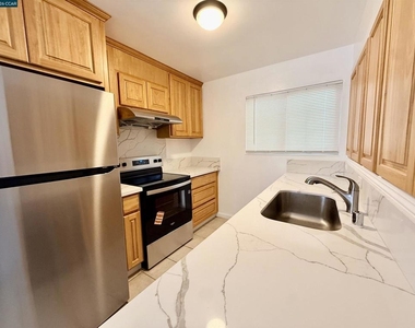 15 Lena Dr - Photo Thumbnail 2