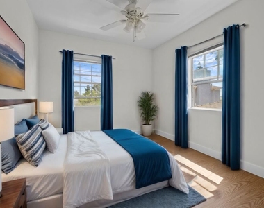 2528 1/2 Military Avenue - Photo Thumbnail 2