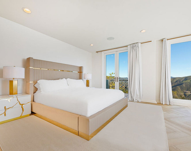 10502 Yellow Hill Road - Photo Thumbnail 49
