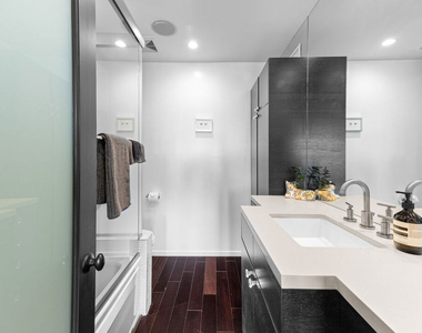 2300 Ronda Vista Drive - Photo Thumbnail 18