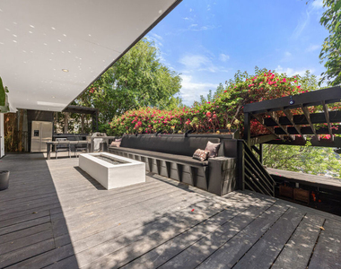 2300 Ronda Vista Drive - Photo Thumbnail 19