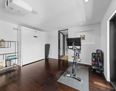 2300 Ronda Vista Drive - Photo Thumbnail 16