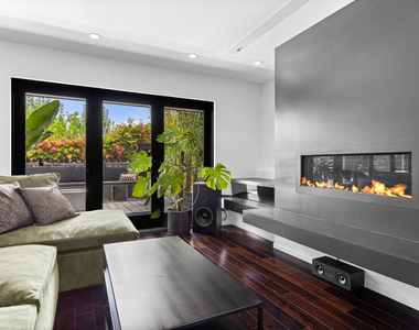 2300 Ronda Vista Drive - Photo Thumbnail 13
