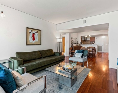 13650 Marina Pointe Drive - Photo Thumbnail 7