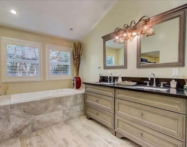 4847 Crown Avenue - Photo Thumbnail 13