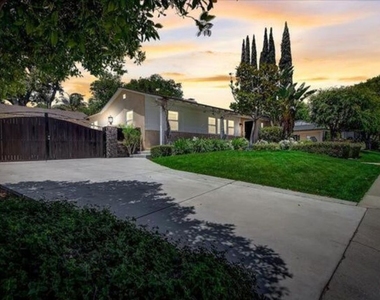 4847 Crown Avenue - Photo Thumbnail 6