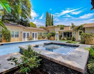 4847 Crown Avenue - Photo Thumbnail 3