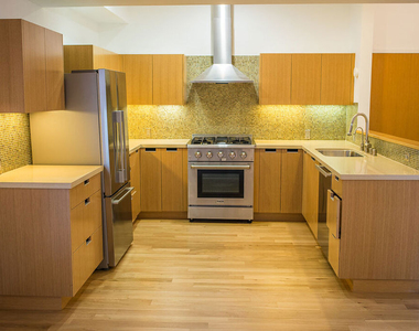 8 Brooks Avenue - Photo Thumbnail 27