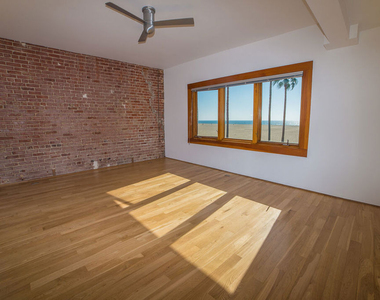 8 Brooks Avenue - Photo Thumbnail 31