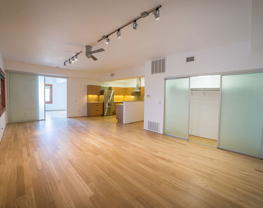 8 Brooks Avenue - Photo Thumbnail 2