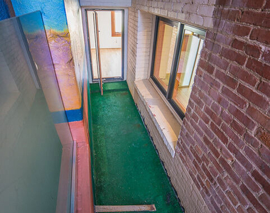 8 Brooks Avenue - Photo Thumbnail 19